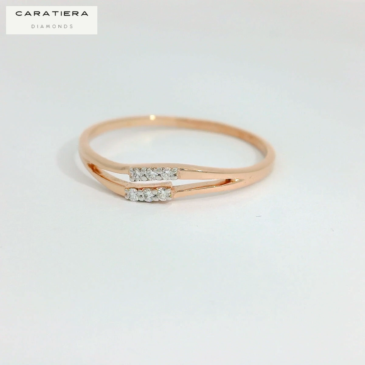 Elegant Rose Gold Diamond Ring