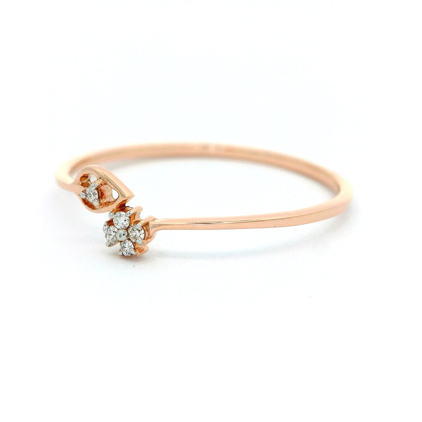 Elegant Rose Gold Ring with Diamonds