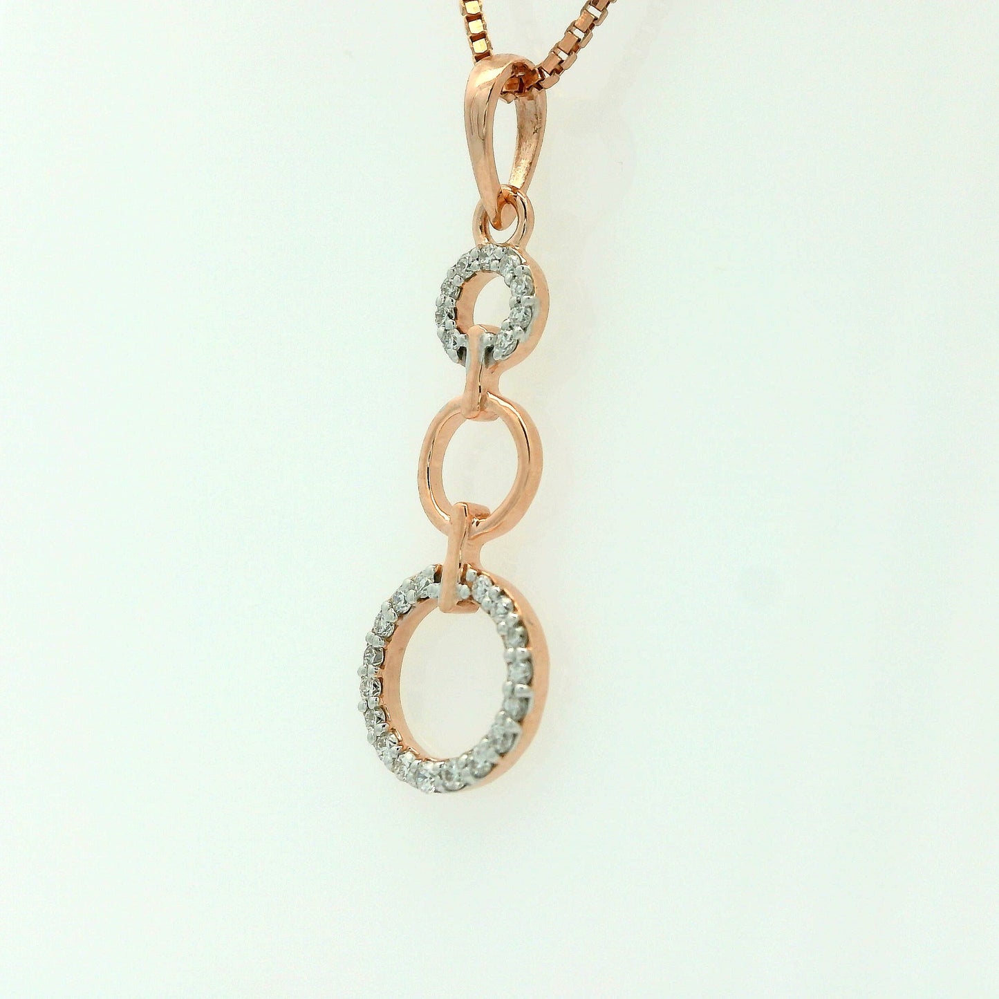 Elegant Diamond Circle Pendant