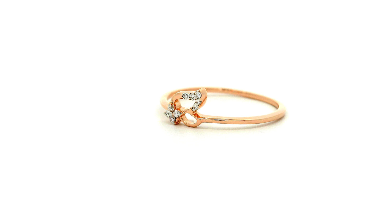 Elegant Rose Gold Diamond Ring