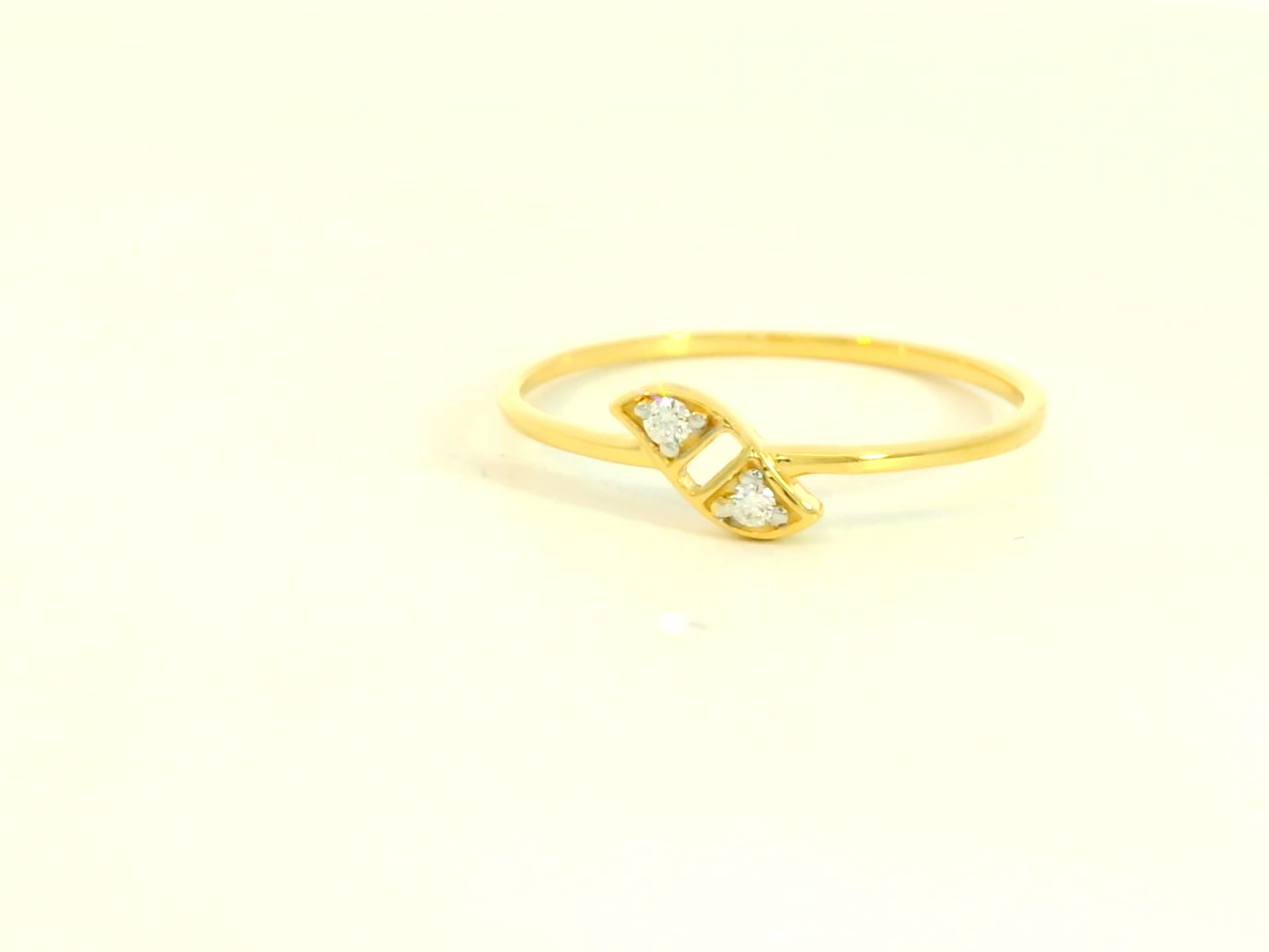 Elegant Diamond Ring