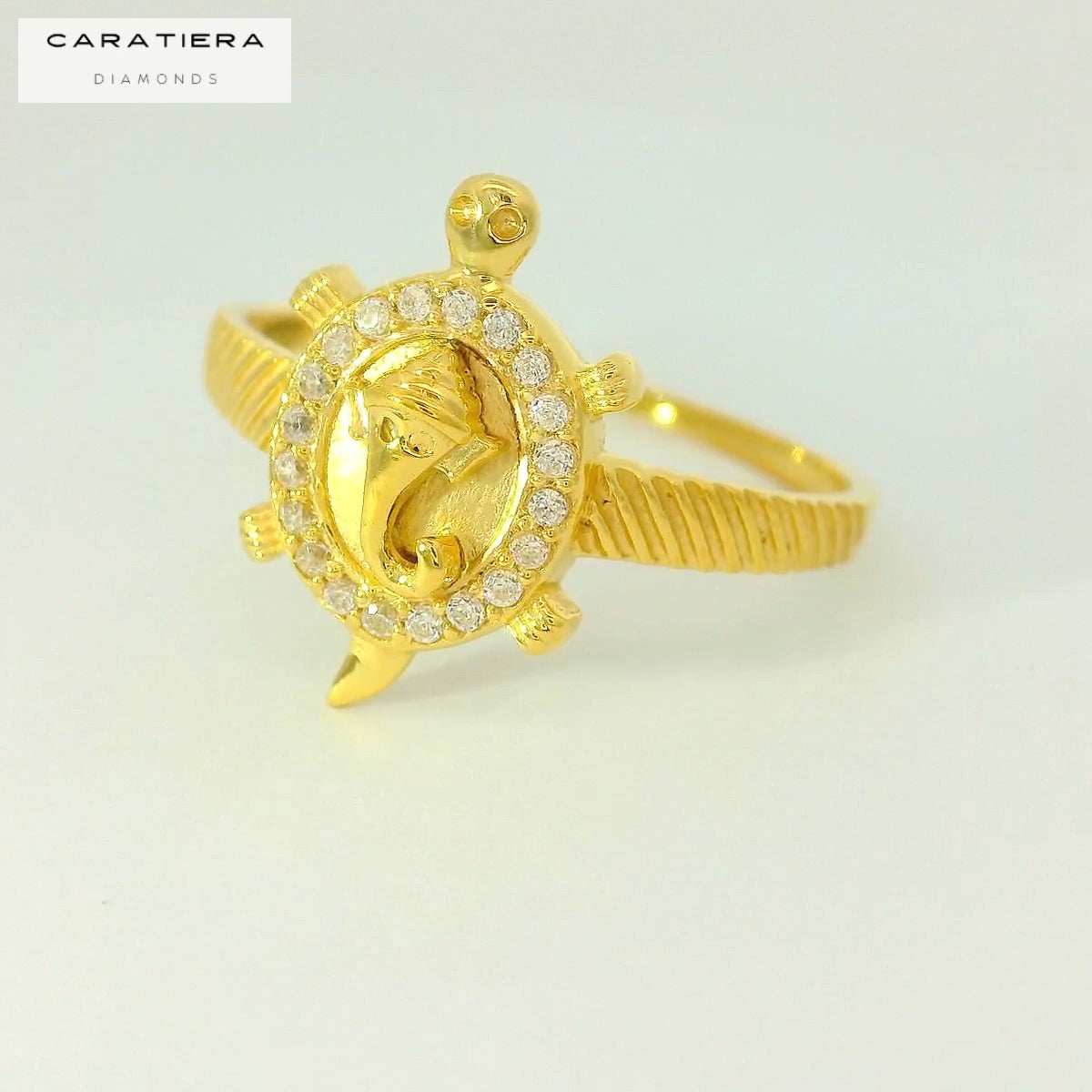 Elegant Gold Turtle Ring