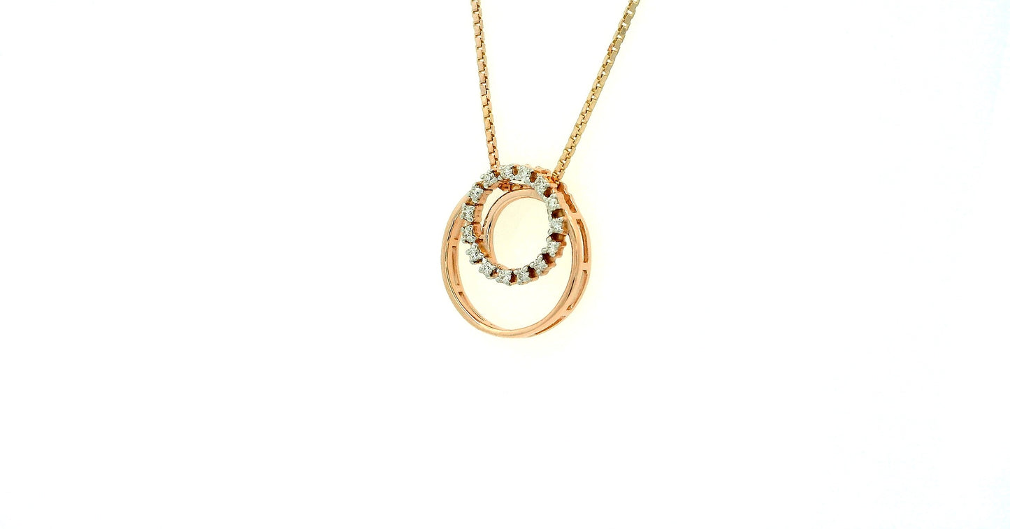 Elegant Gold Pendant with Sparkling Accents