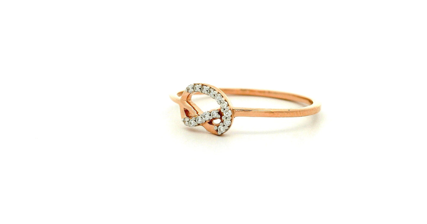 Elegant Rose Gold Diamond Ring