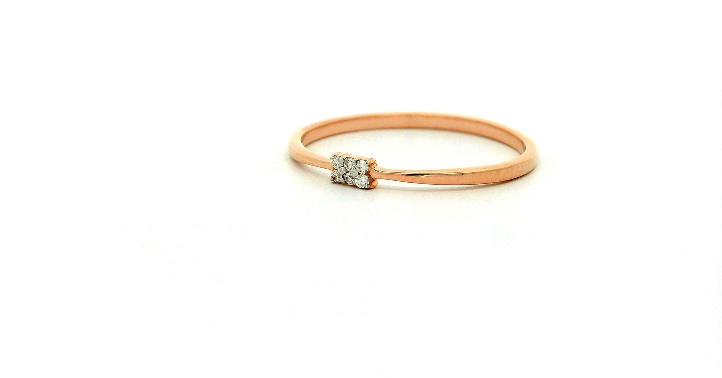 Elegant Rose Gold Diamond Ring
