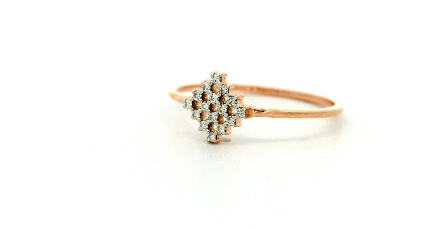 Elegant Diamond-Studded Ring