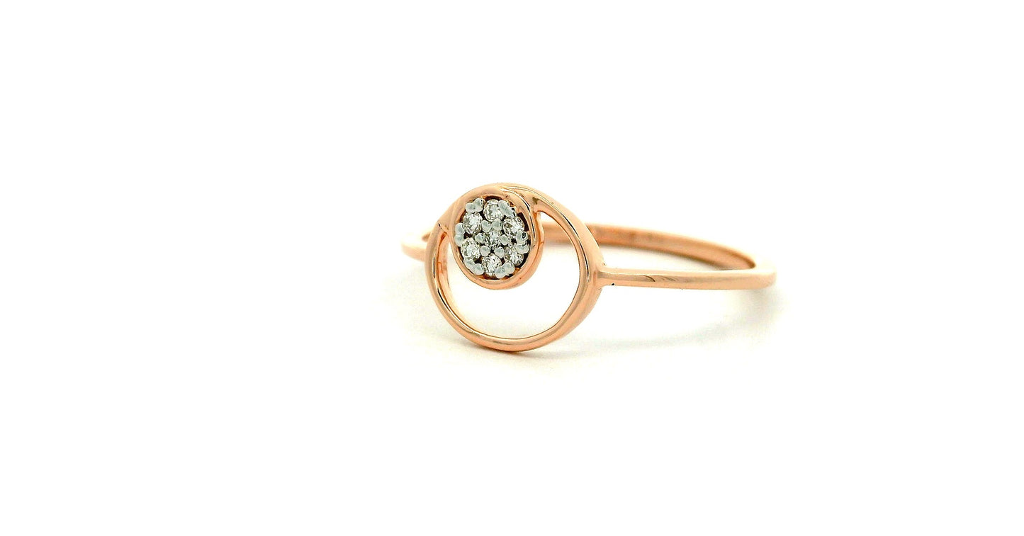 Elegant Rose Gold Ring
