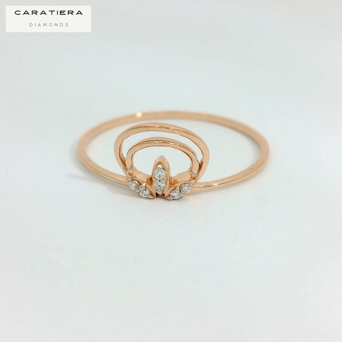 Elegant Rose Gold Ring with Diamonds