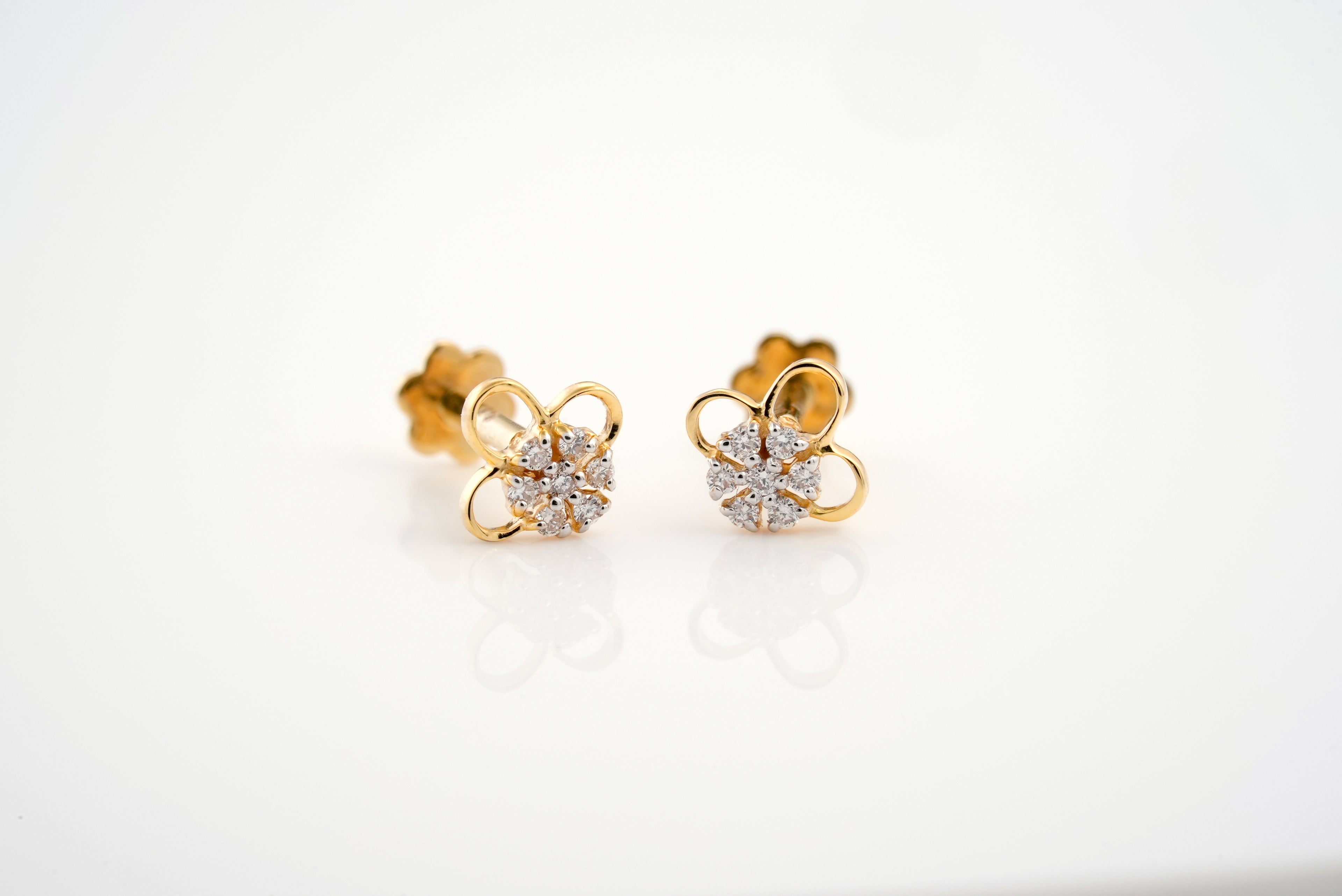 Daisy Sparkle Earring  - 2STDD60