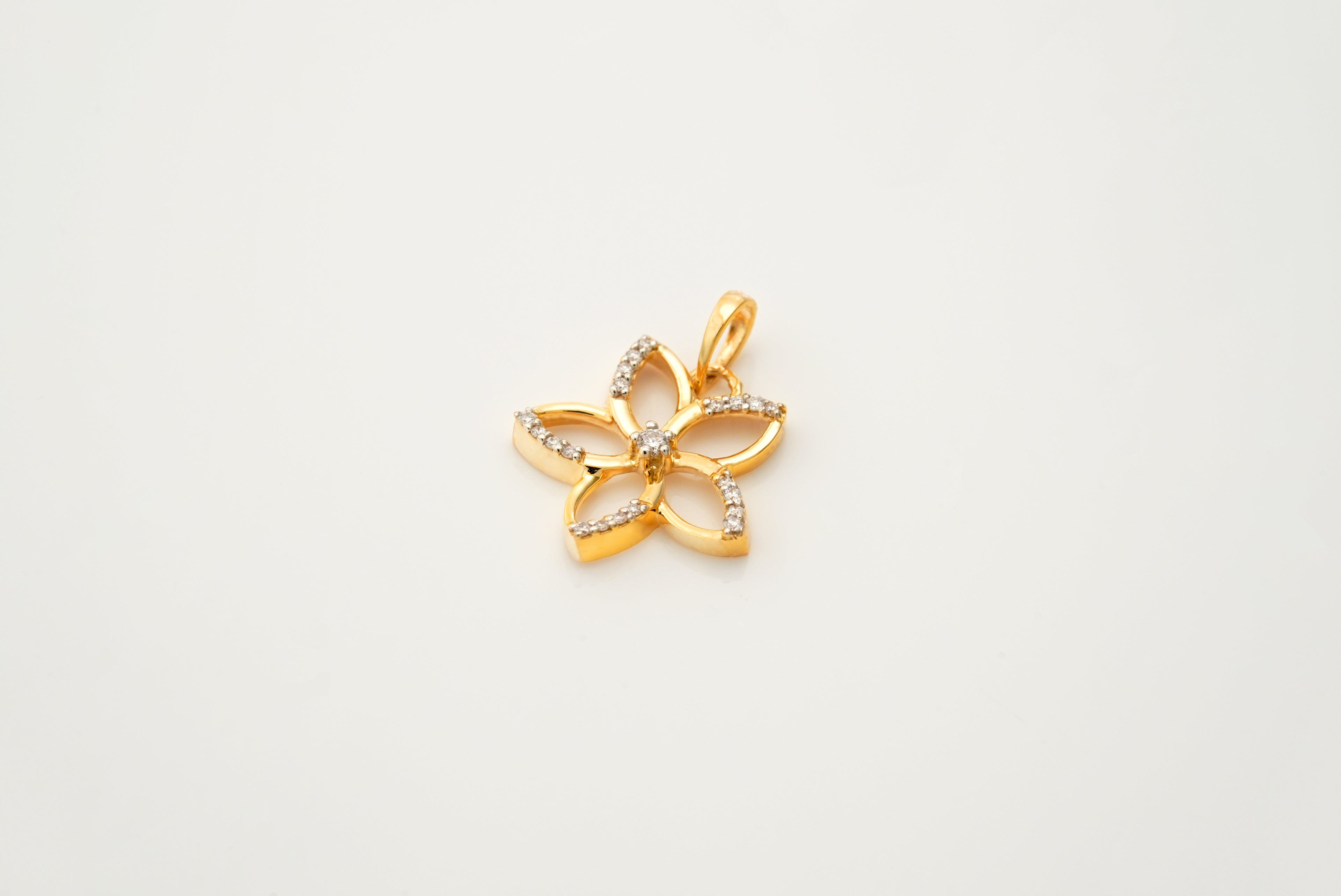 Petal Shine Pendants  -PND62
