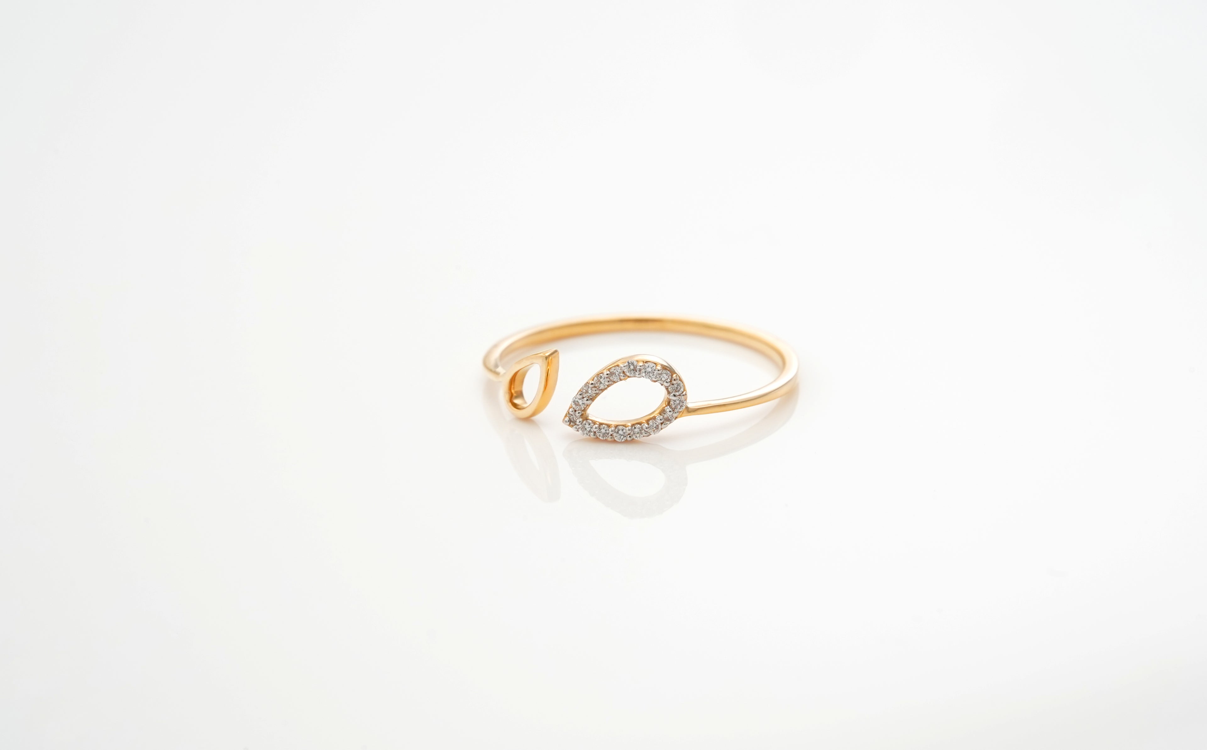 Crystal Teardrops Ring -RGD