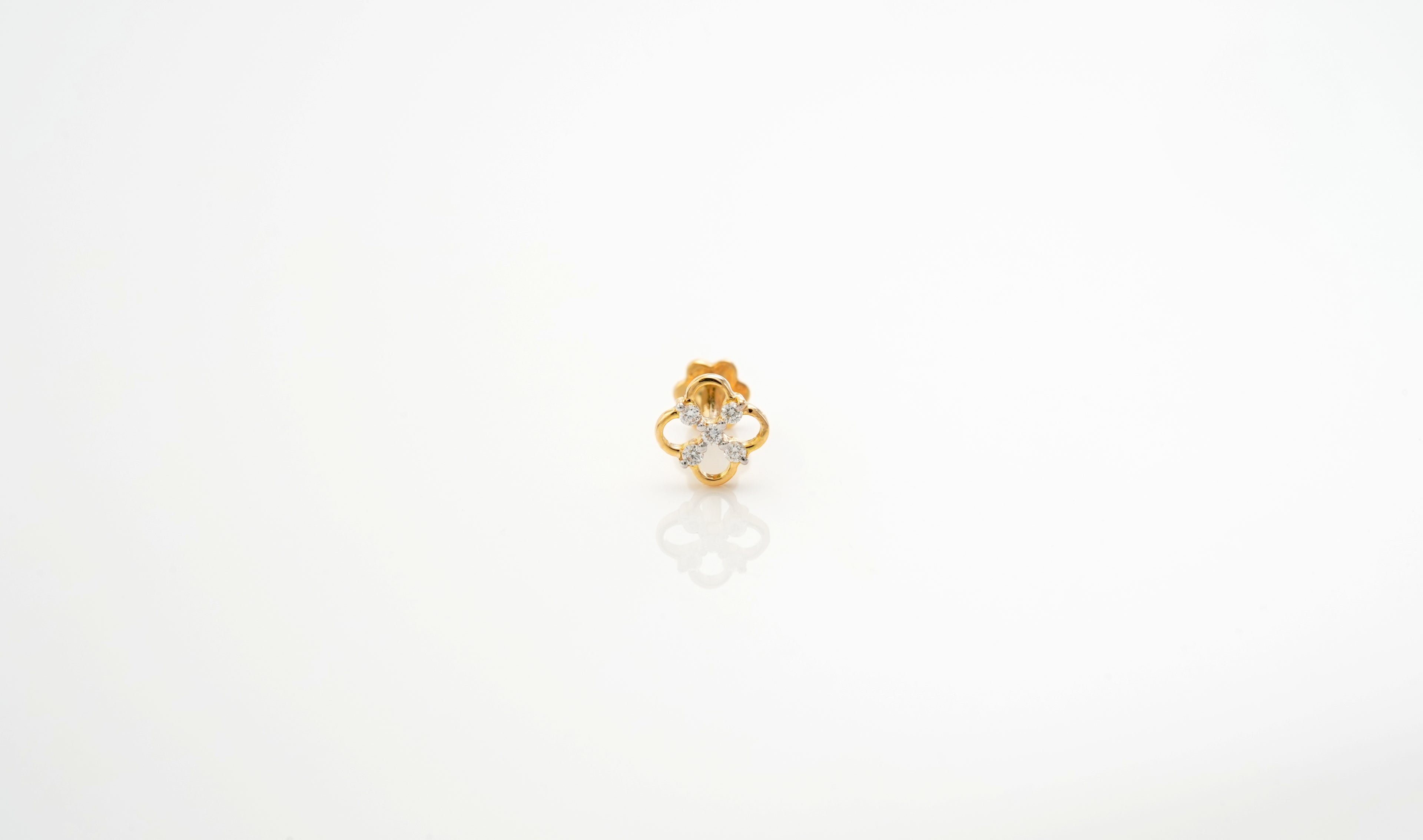 Golden Clover nosepin  - NSTDD79