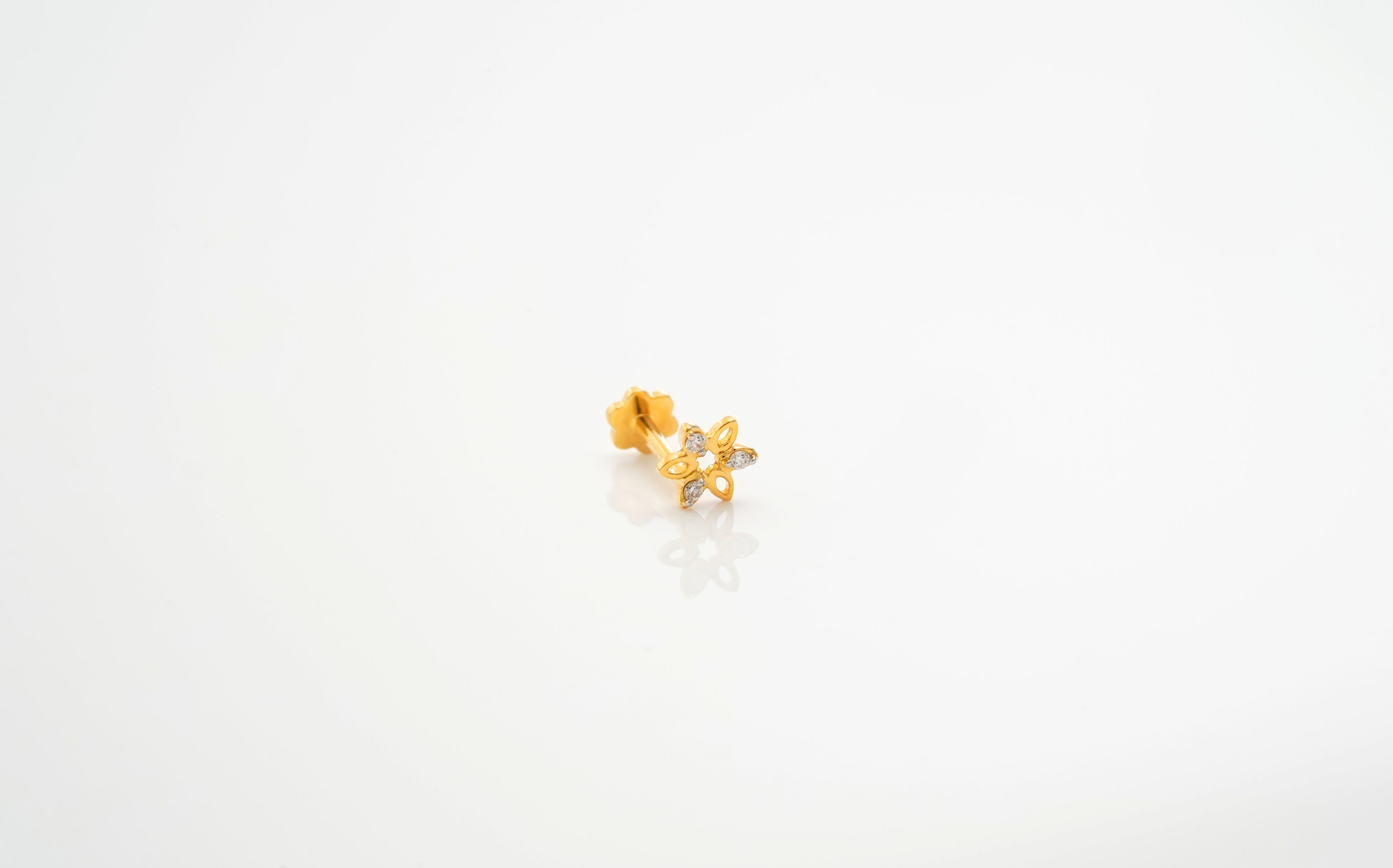 Petalia Nosepin  - NPD360