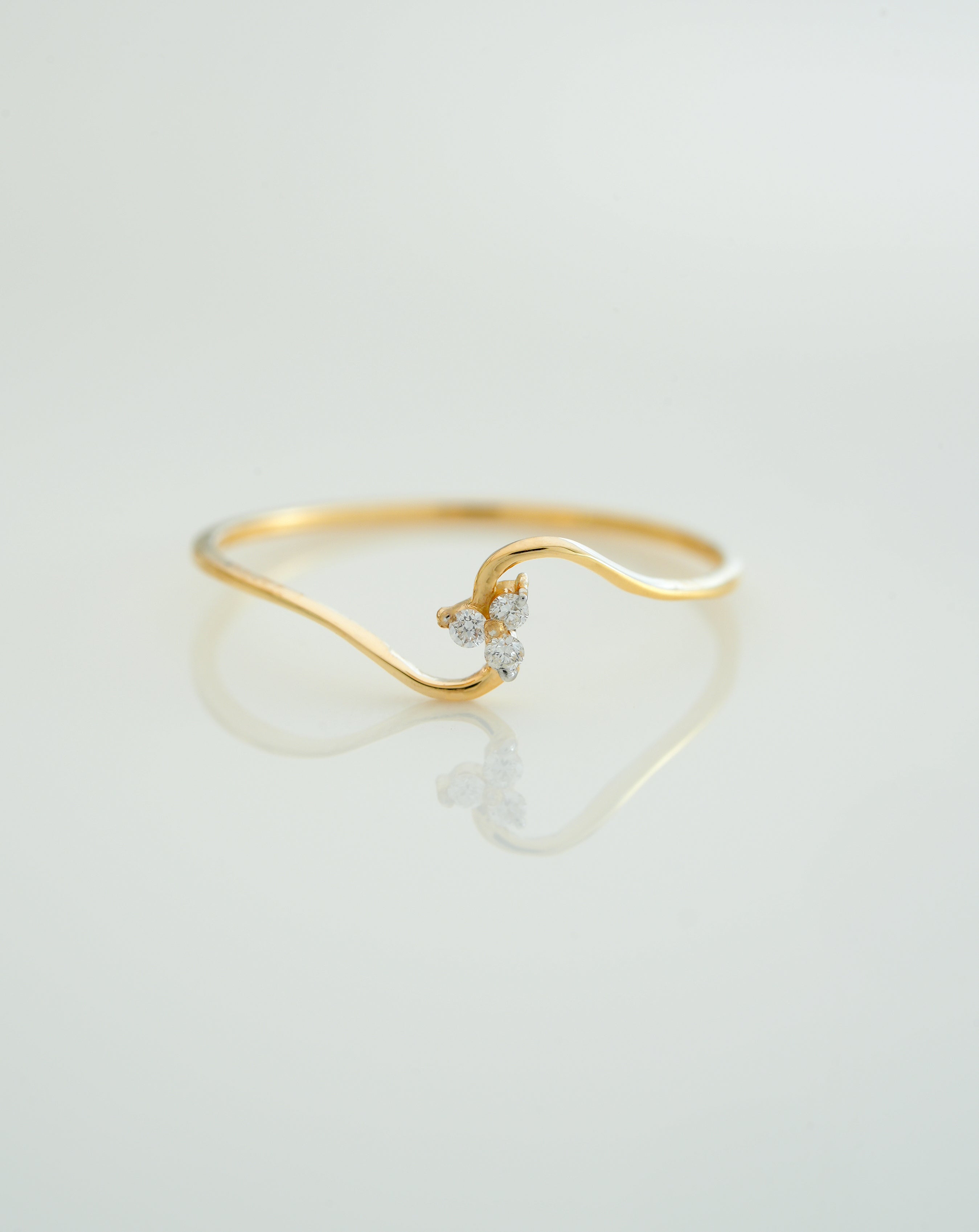 Golden Curve Spark Ring  - RGD1049