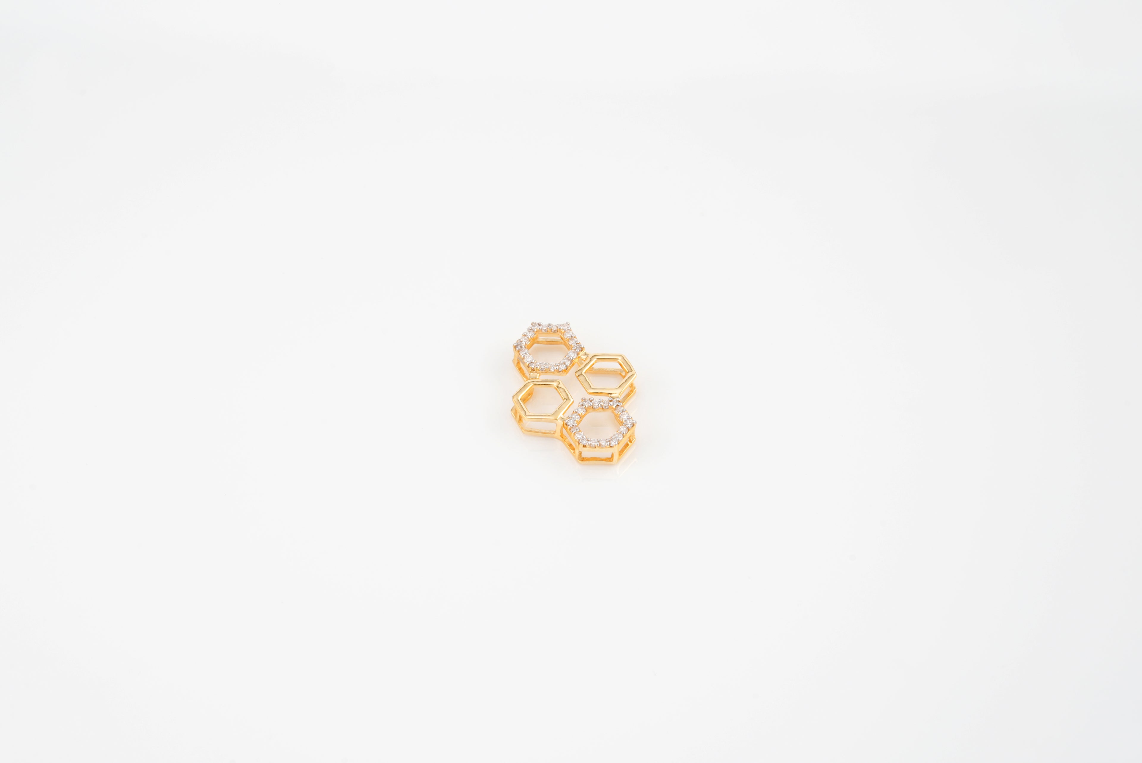 Golden Hive Elegance Pendant - PND113