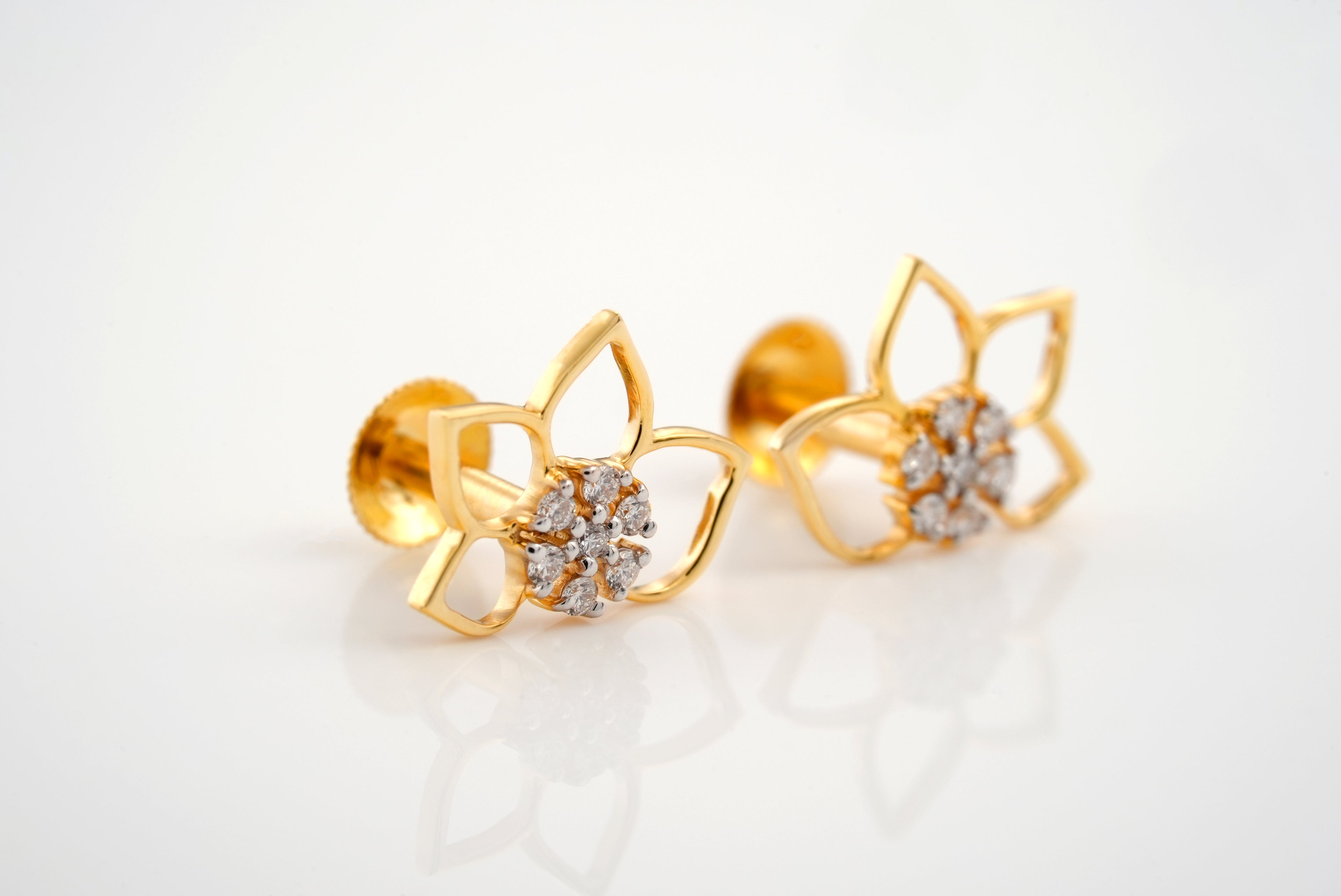 Lunar Petal Earring - STDD549