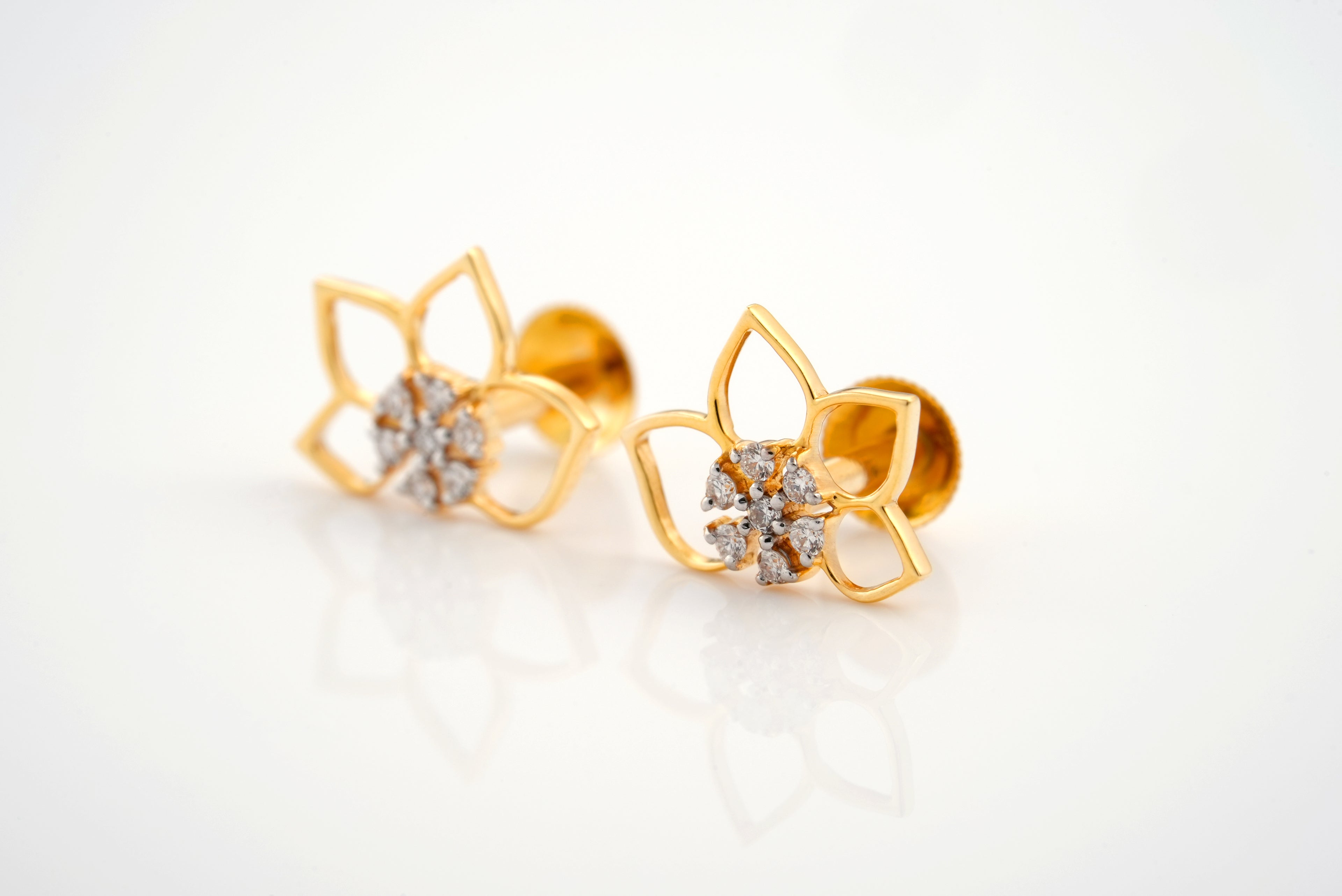 Lunar Petal Earring - STDD549