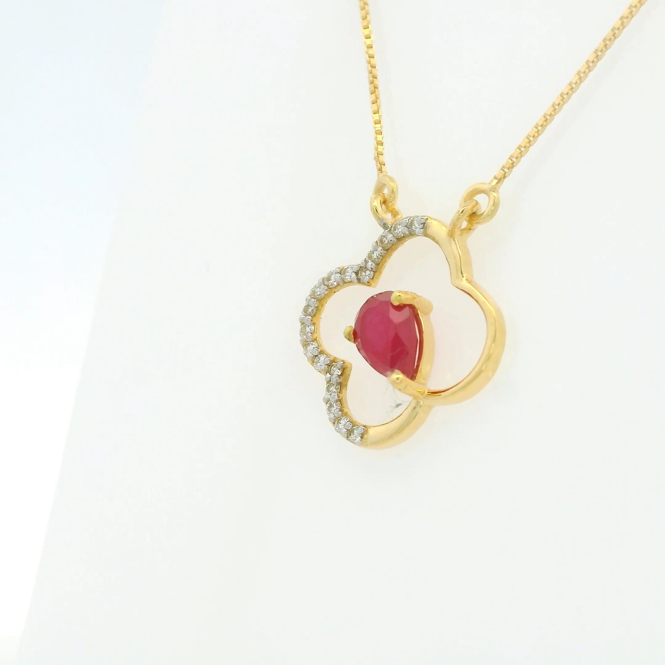 Ruby Radiance Clover  -CPDH89R