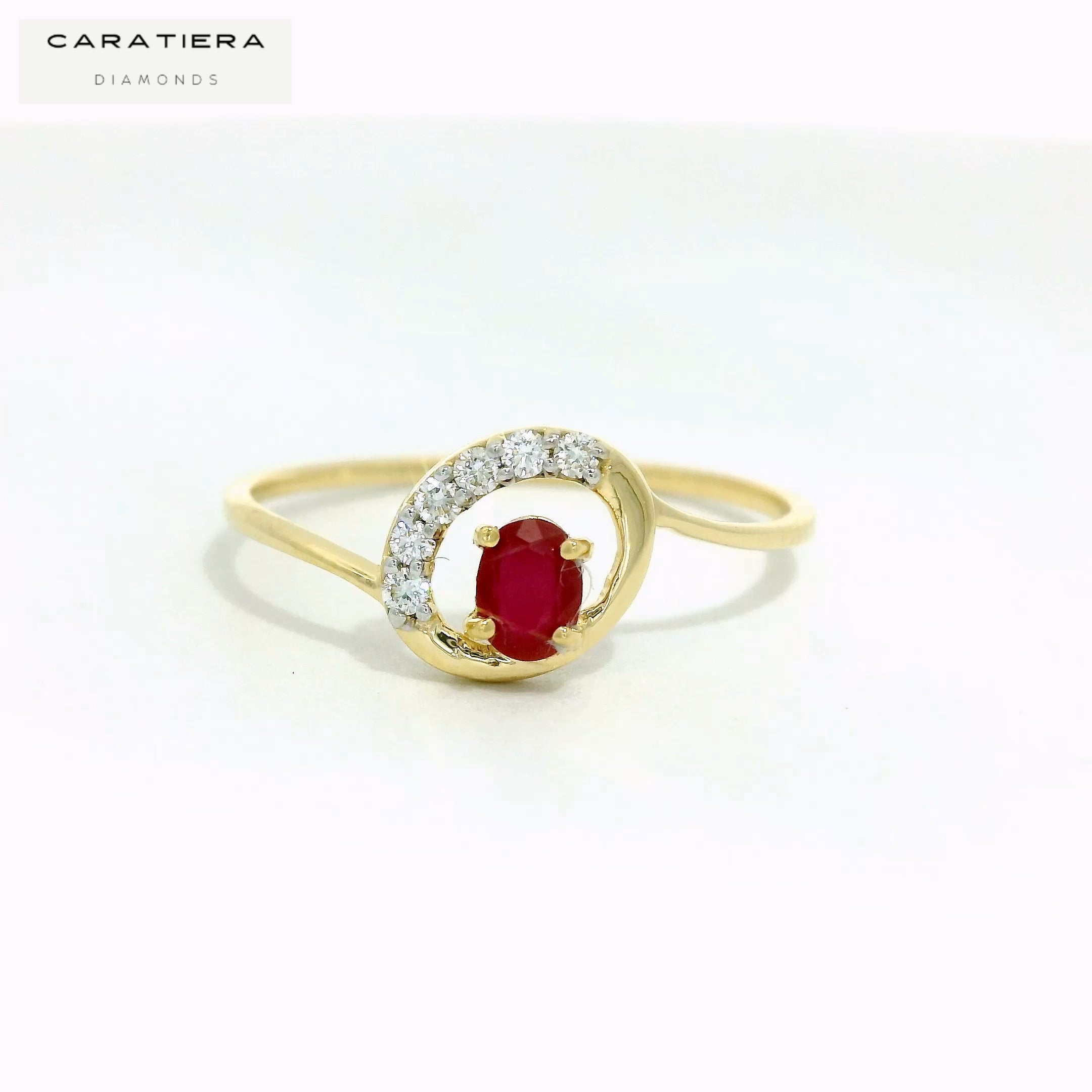The scarlet petal ring   -CRG117