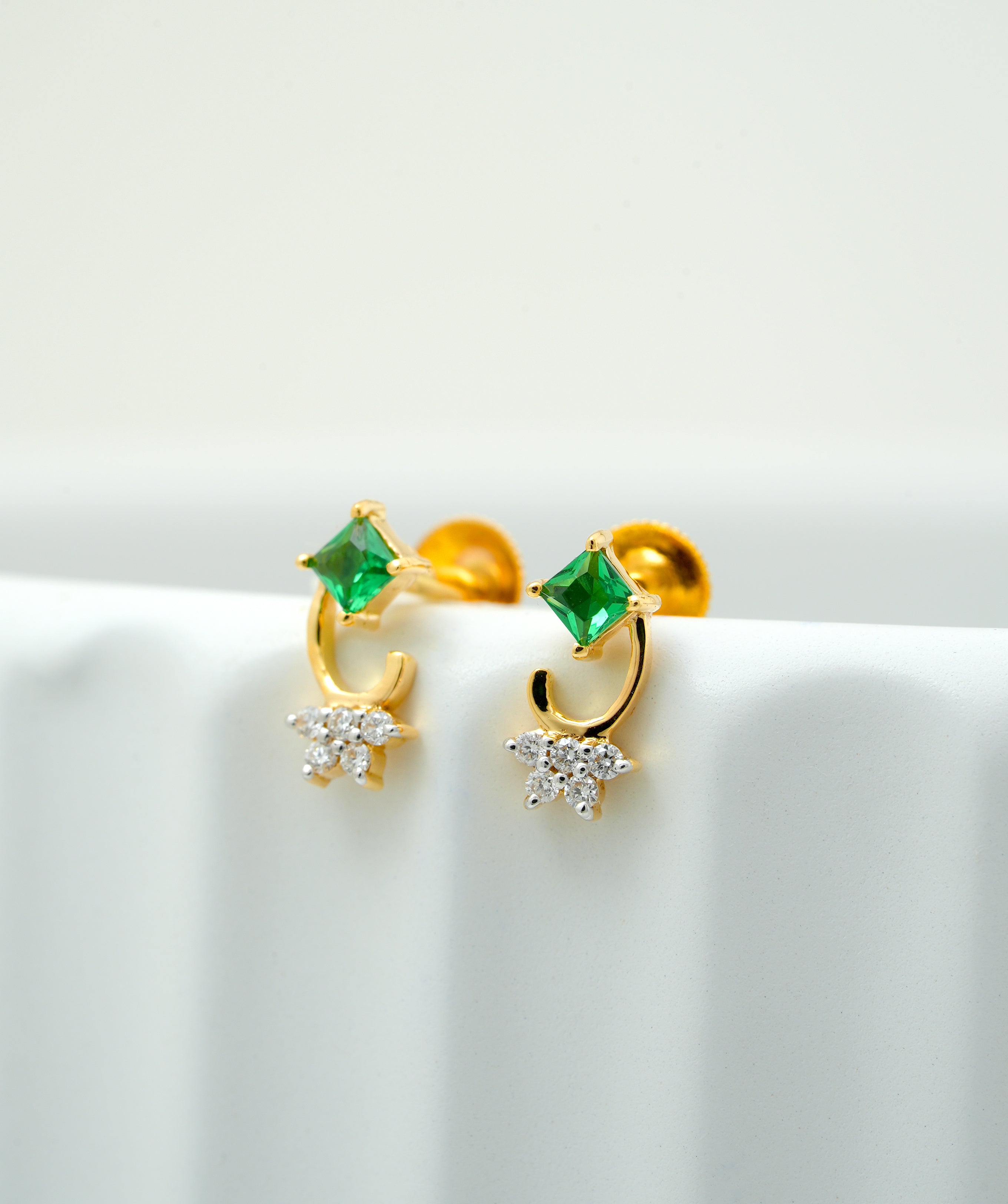 Celestia Verde Curve stud -CSTD30