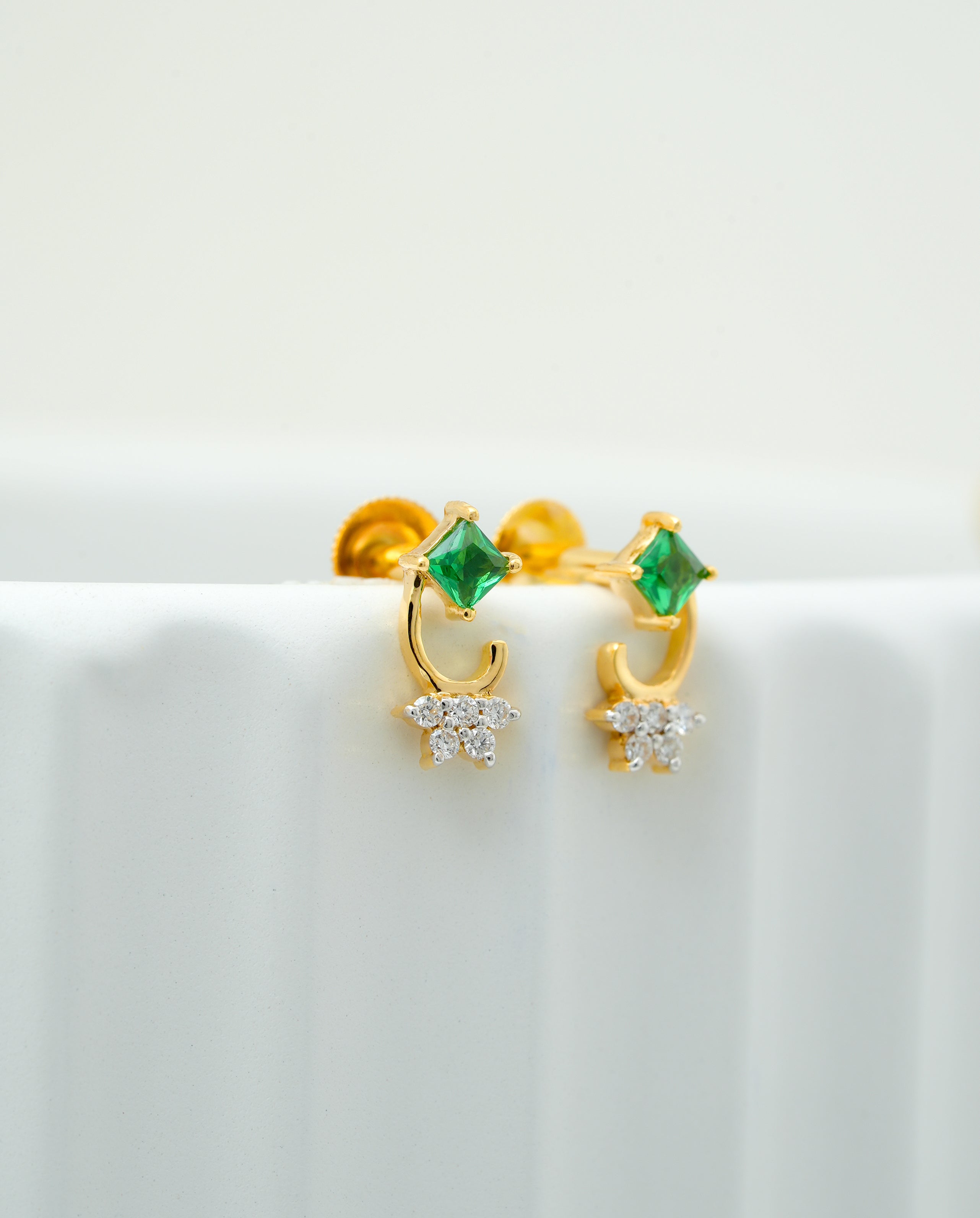 Celestia Verde Curve stud -CSTD30