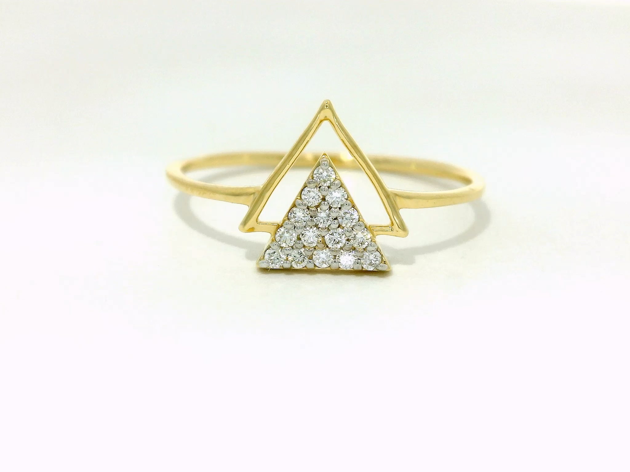 Thrikona Radiance Ring  -RGD536
