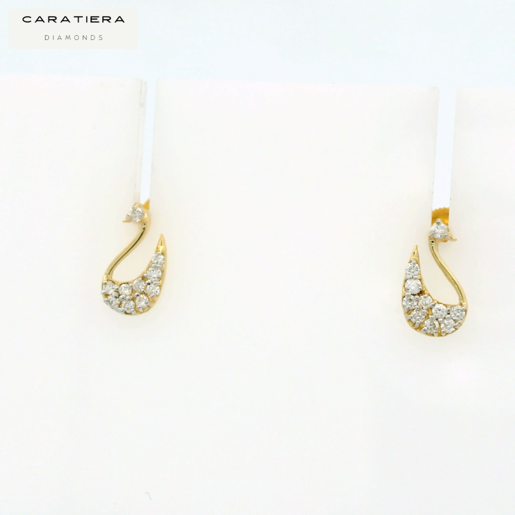 The Majestic Swan Studs   -STDD1079