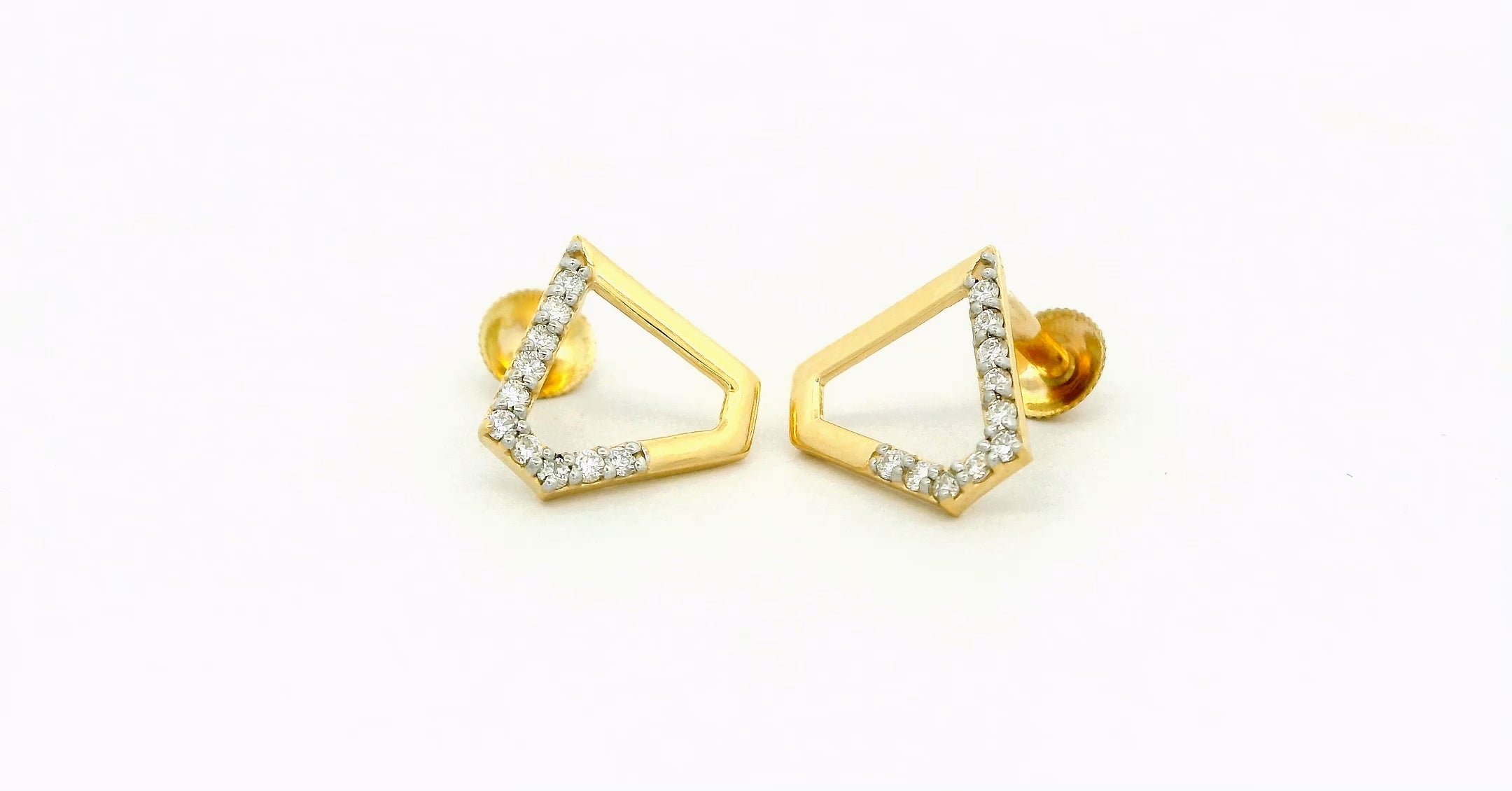 Luxe Polygon Spark Stud  -STDD614