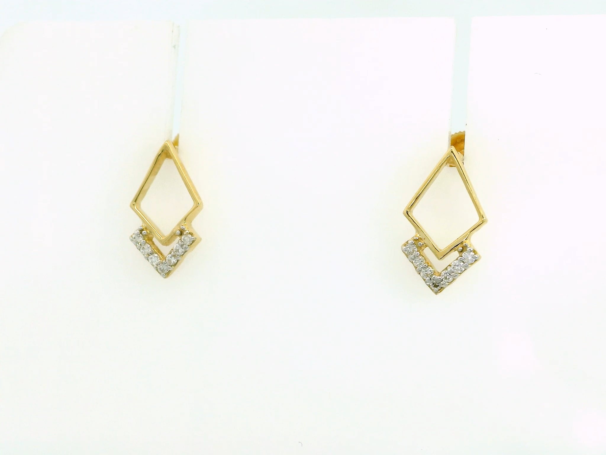 Prism Crest Diamond Studs   -STDD636
