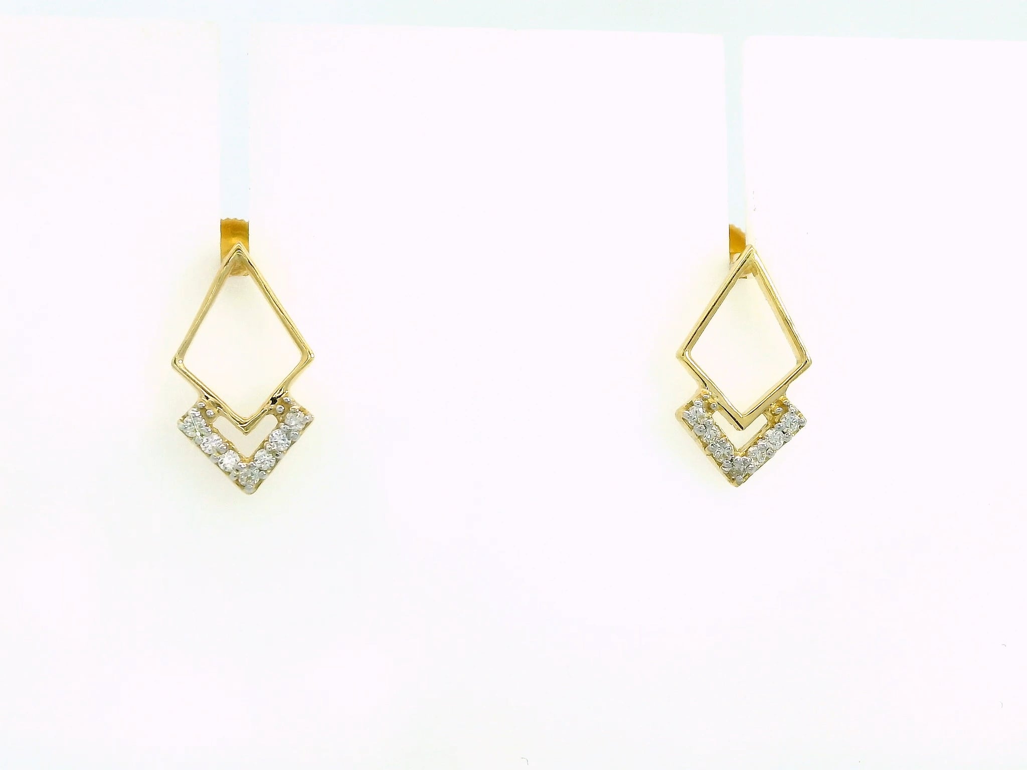 Prism Crest Diamond Studs   -STDD636