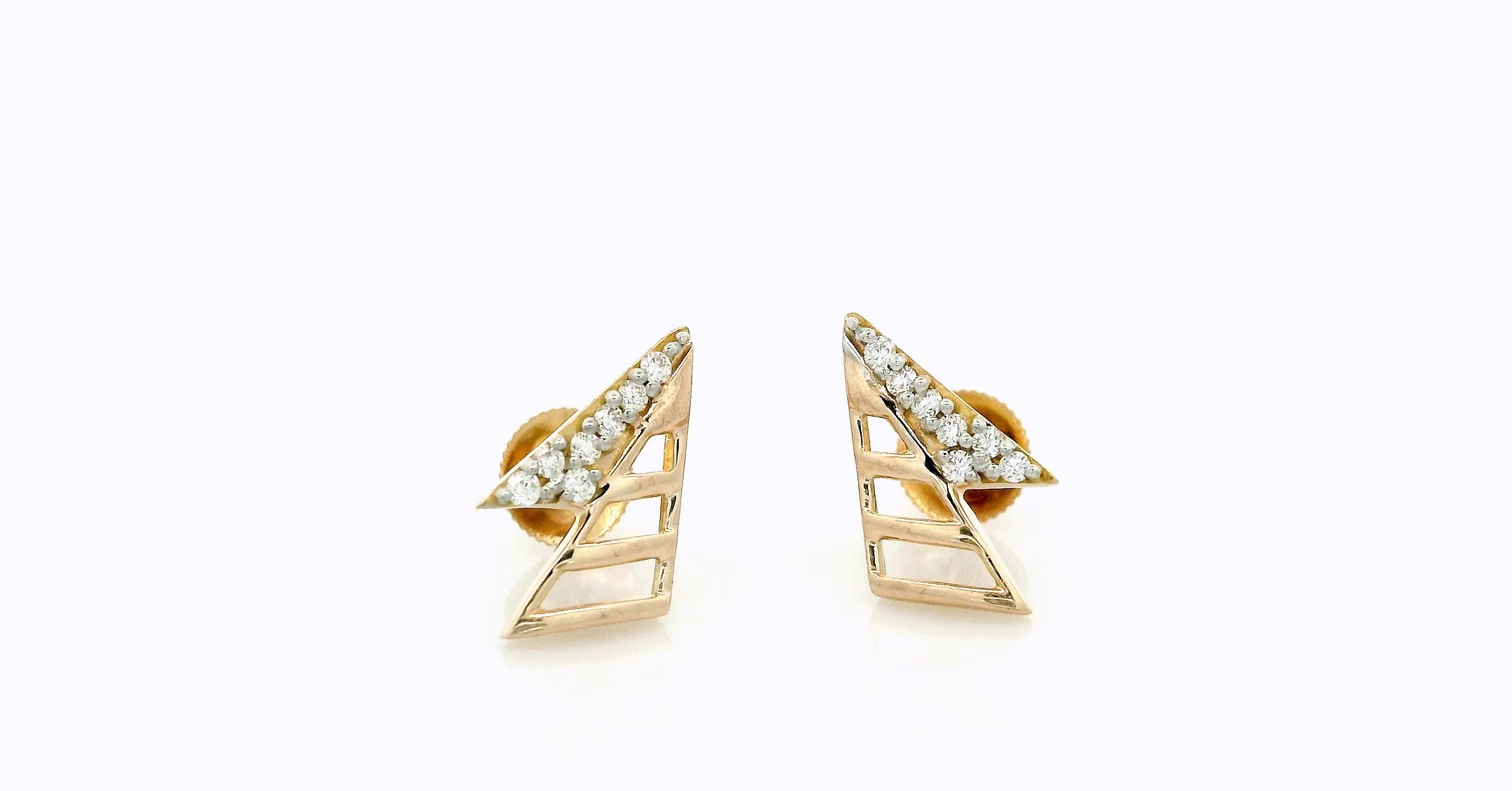 Nova Wing Stud -  STDD728