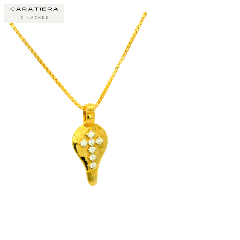 Lustrous Cross Spark Pendant   -TLD1