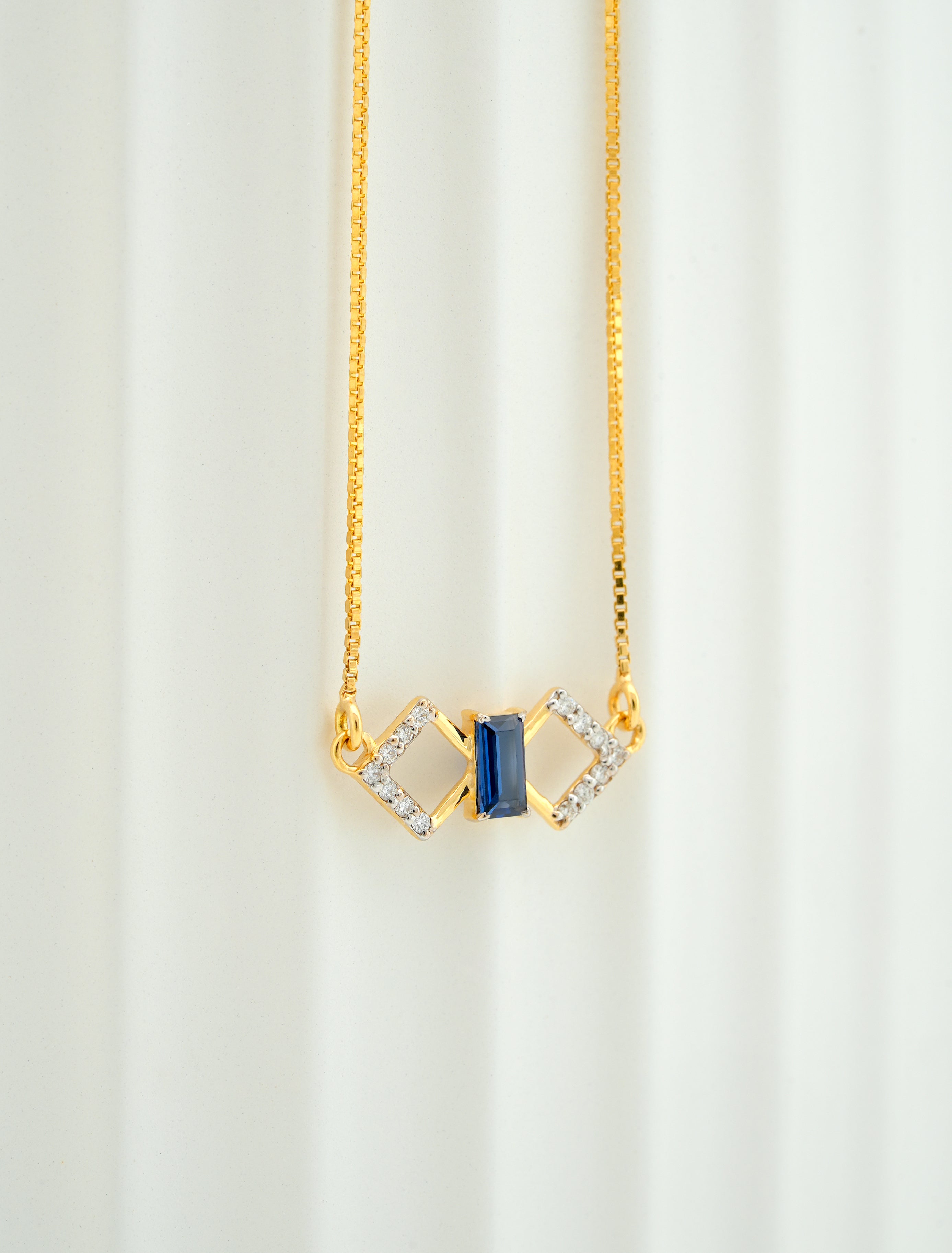 BLUE  MAJESTY PENDANT -CPDH12