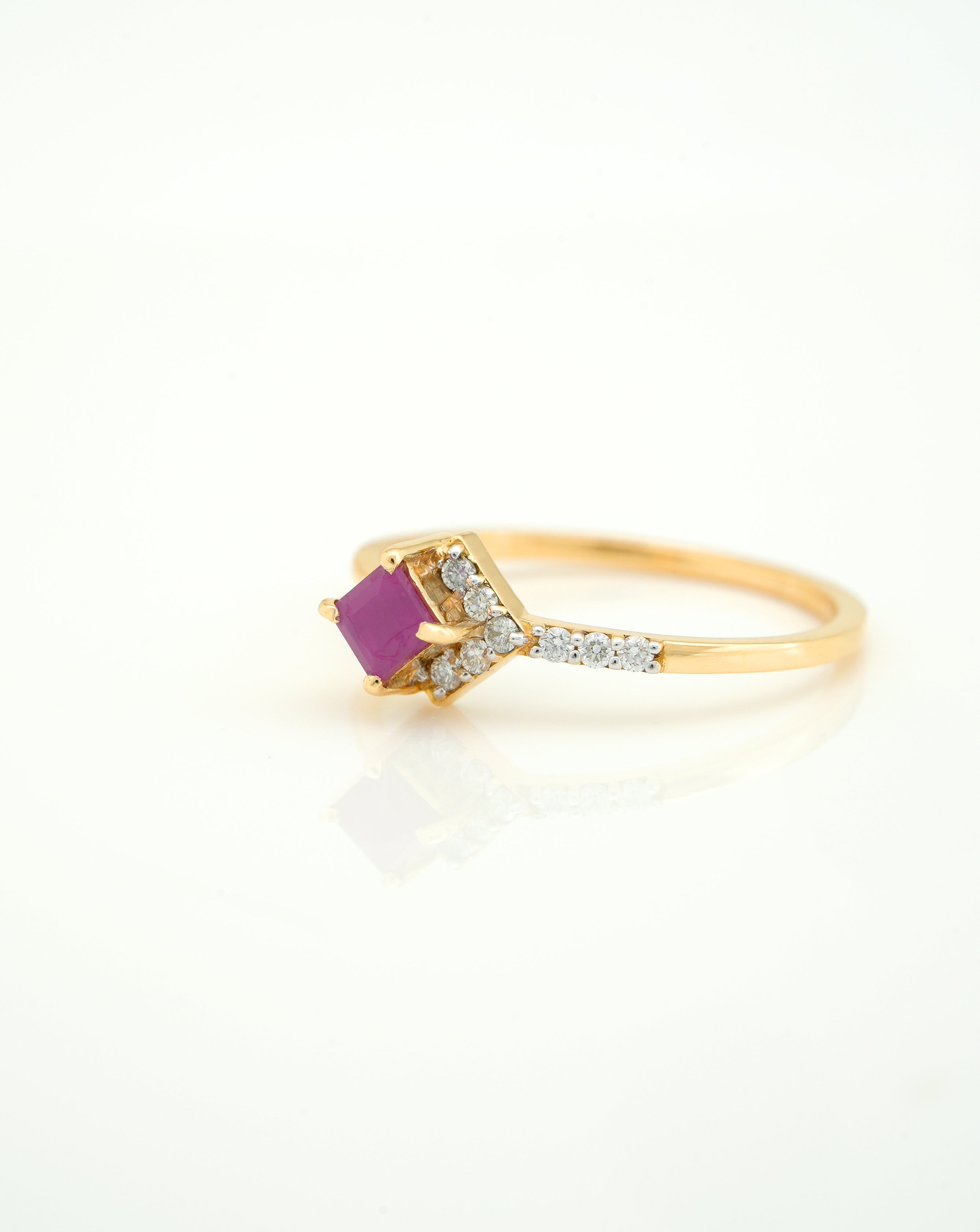 Royal Ruby Edge Ring - CRG 178