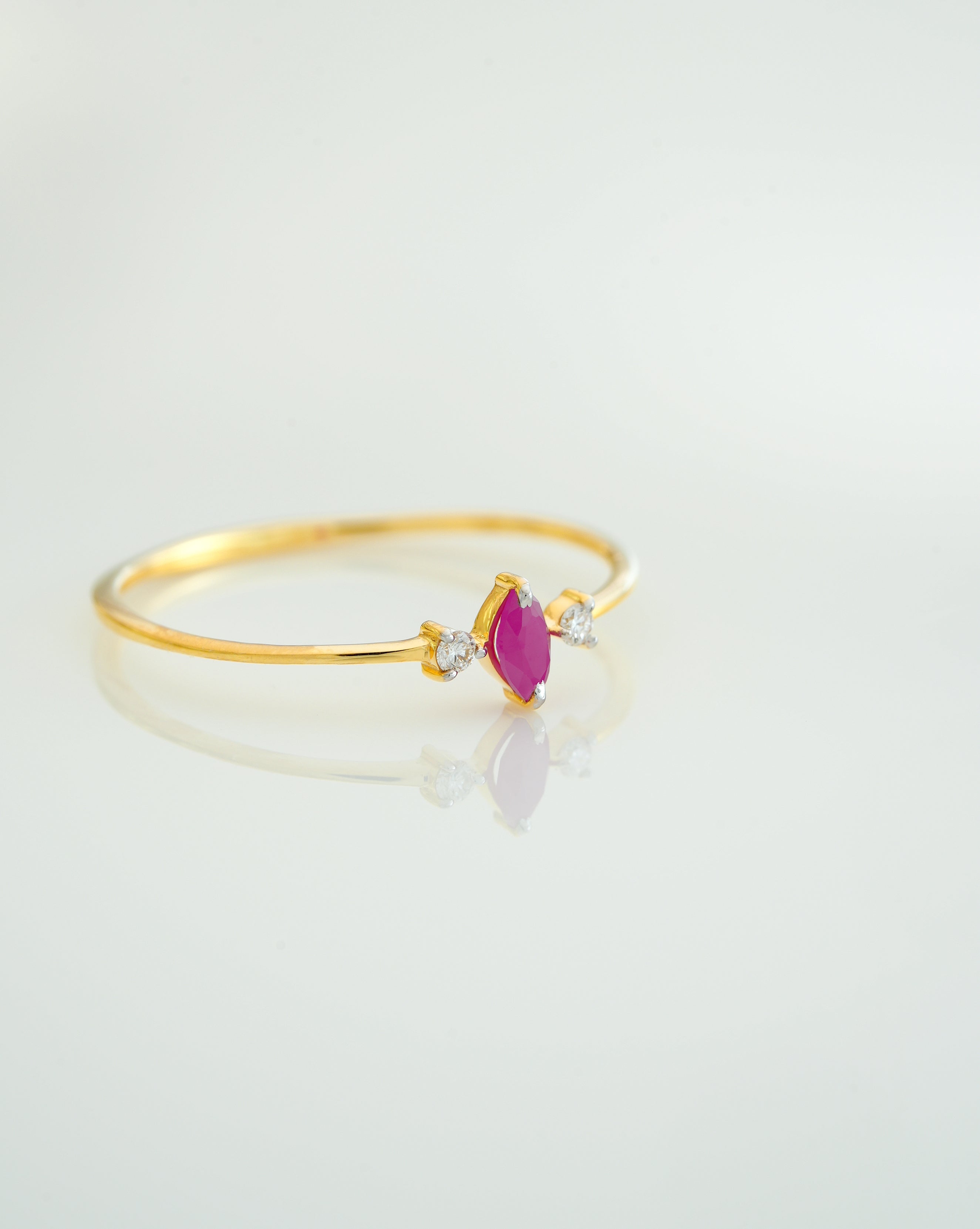 DELICATE  SPARK RING  - CRG 43