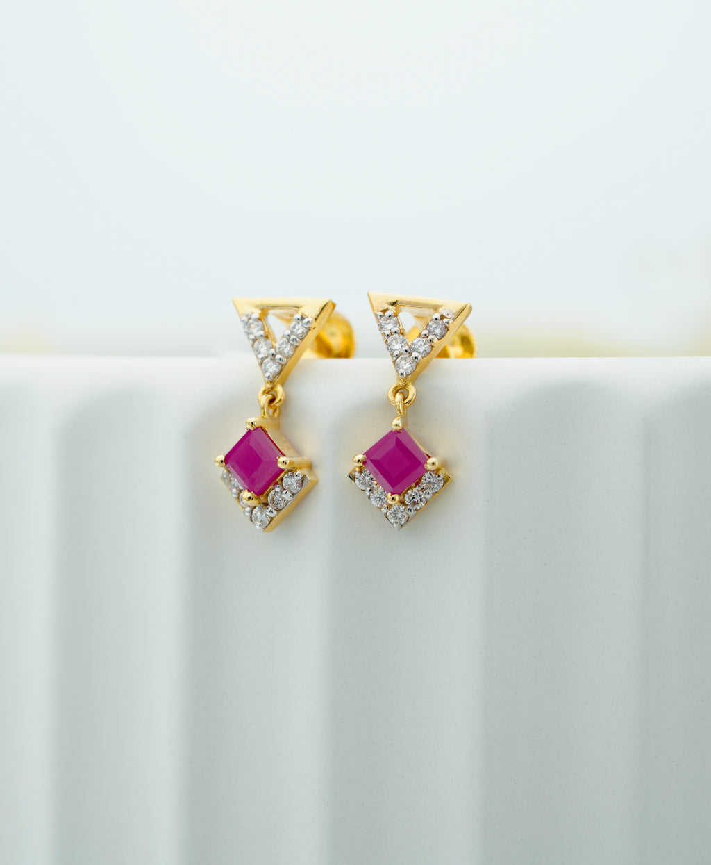 Crimson Geometry Drops -CSTD 85