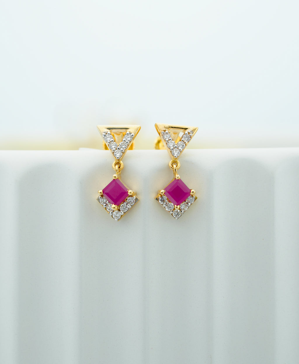 Crimson Geometry Drops -CSTD 85