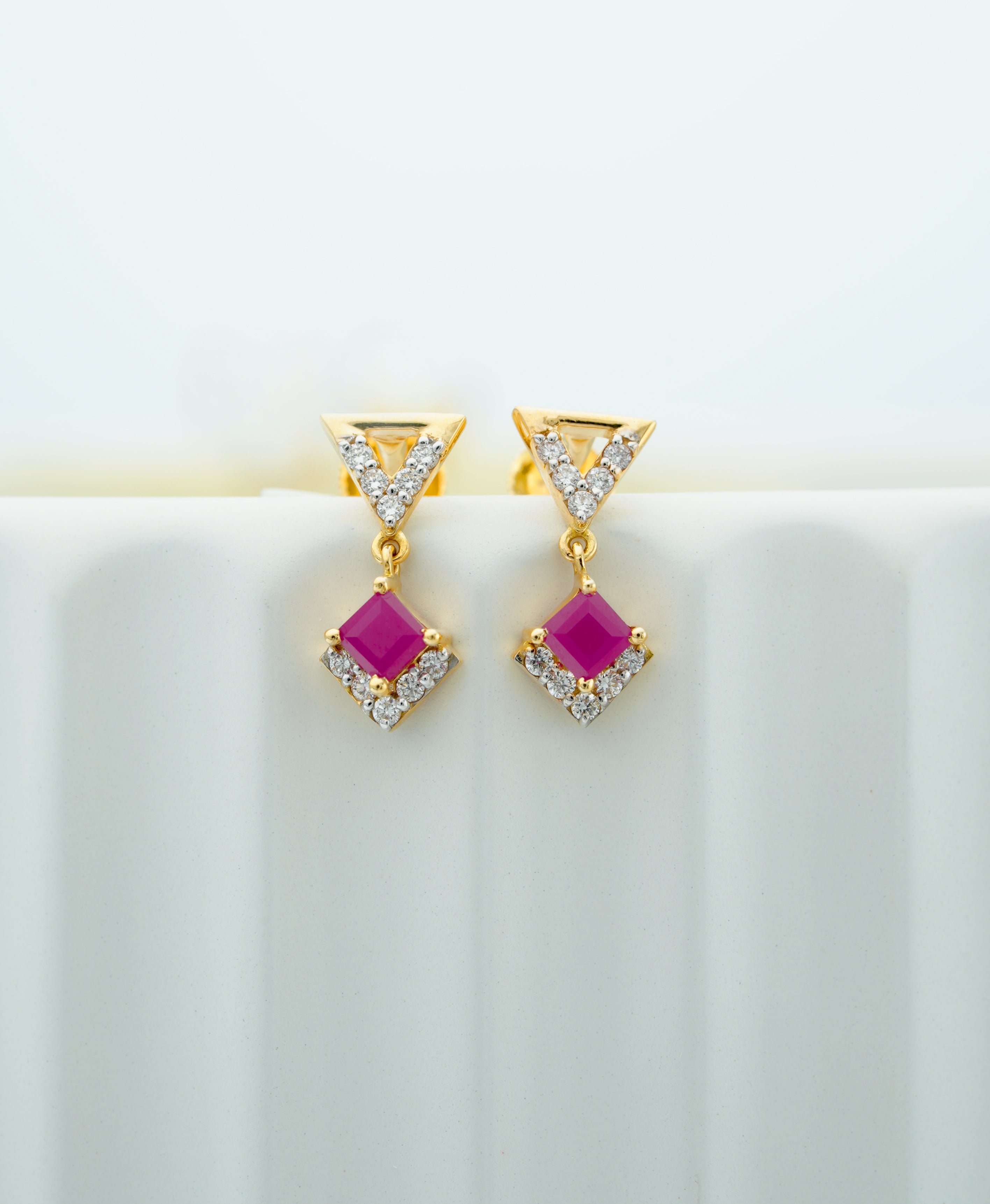 Crimson Geometry Drops -CSTD 85