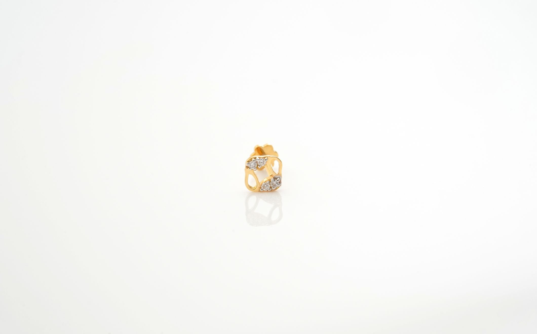 Petal Spark Diamond Nose Pin  - NPD353