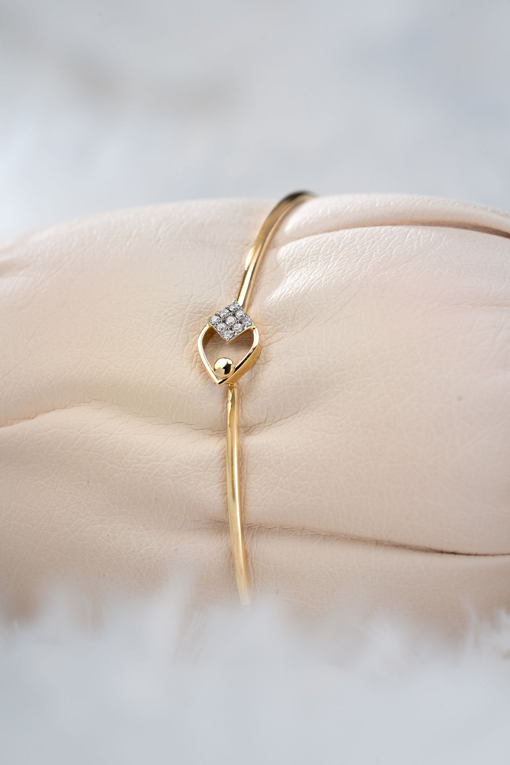 Marquise With Navya Glow   Bangles - PBD