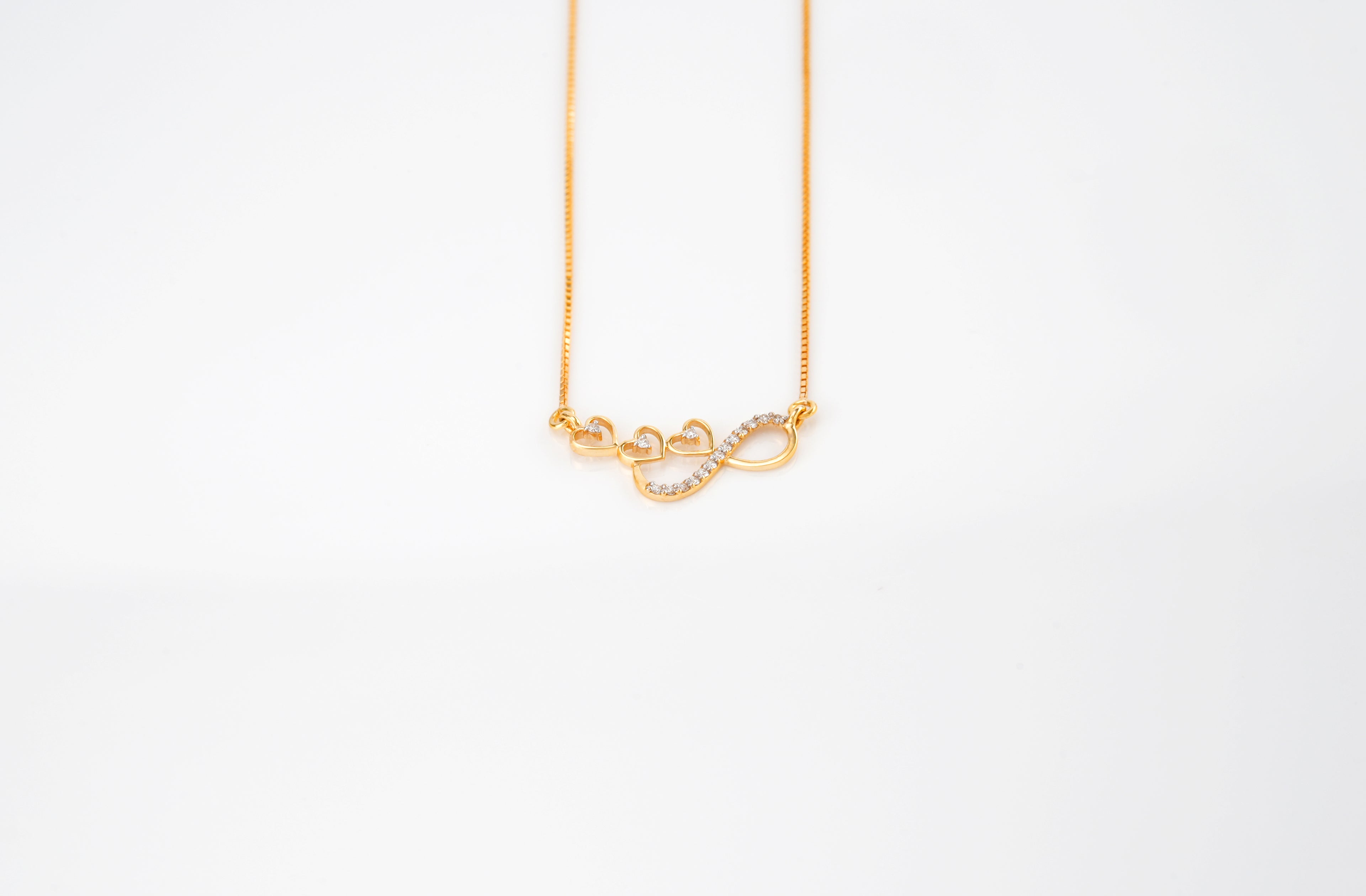 ETERNAL INFINITY HEARTS DIAMOND  NECKLACE- PDH71