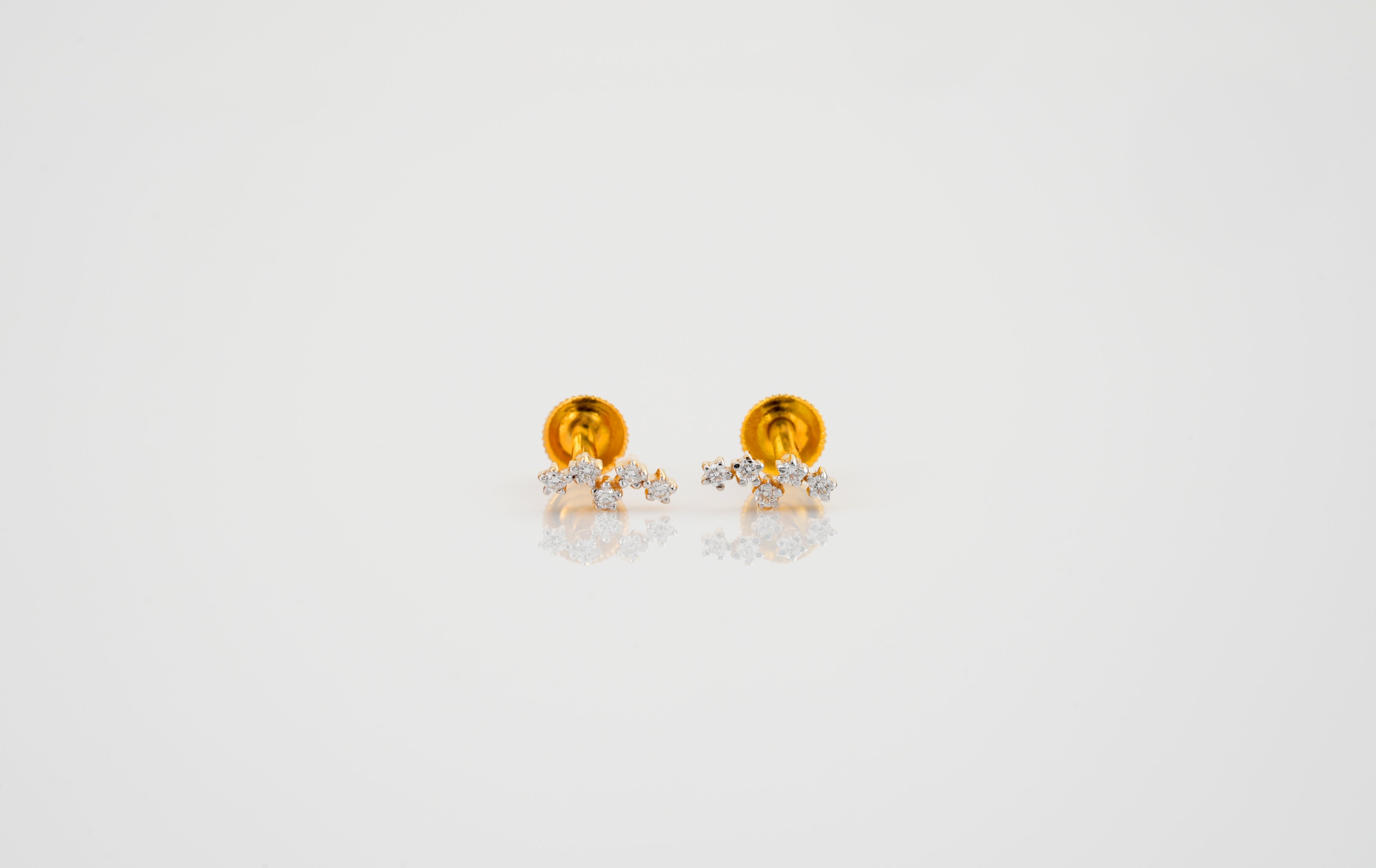 Ten Starlet Studs  -STDD 977